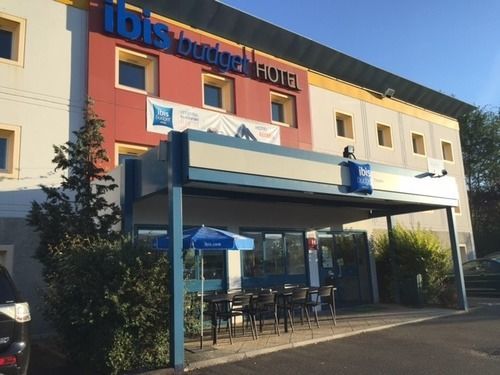 Ibis Budget Versailles - Трап Экстерьер фото